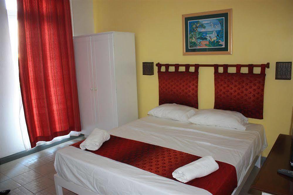 Dzama Hotel Grand Bay Luaran gambar