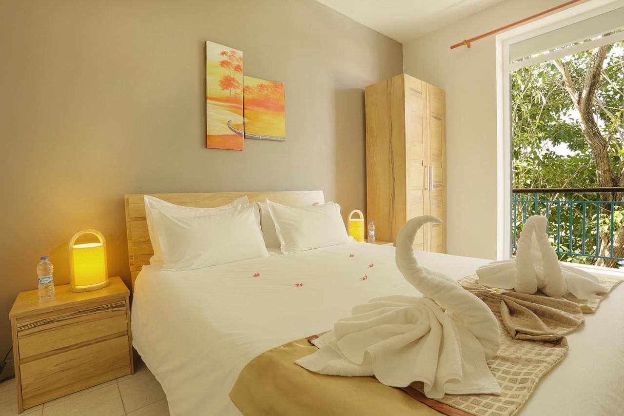 Dzama Hotel Grand Bay Luaran gambar
